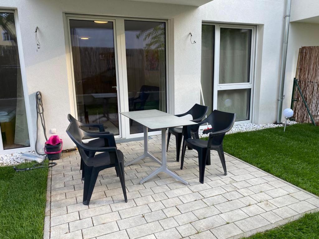 Modern Apartment With Garden Near City Center 비엔나 외부 사진